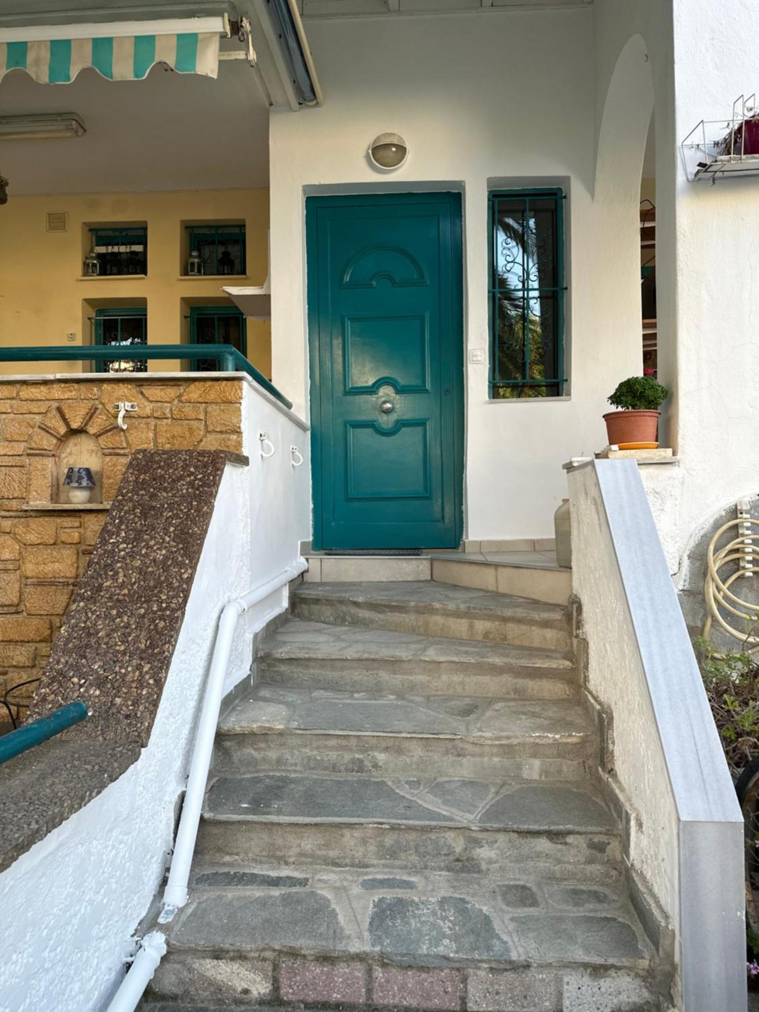 Emerald Seaside Apartment In Pefkohori Пефкохори Екстериор снимка