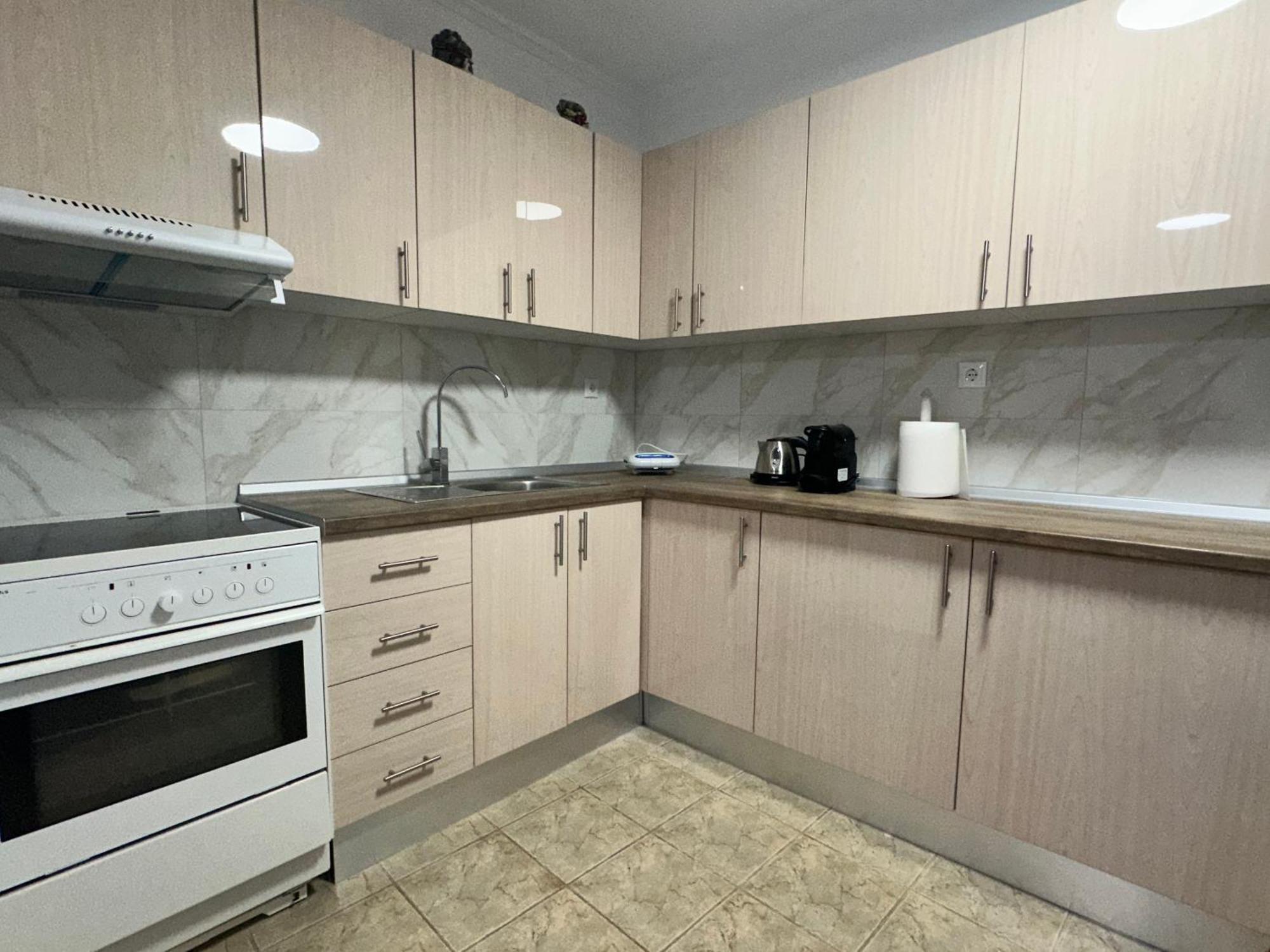 Emerald Seaside Apartment In Pefkohori Пефкохори Екстериор снимка